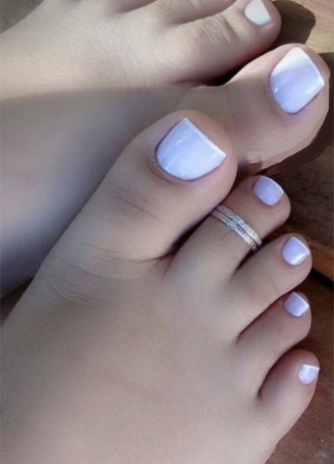 meganlaurafeet nude