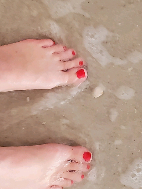 @mommassexyfeet21