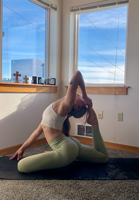 thenaturalyogi nude