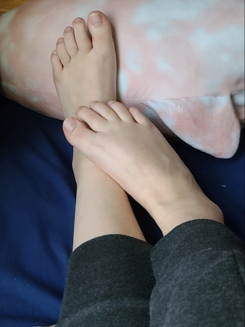 footfever_180 nude