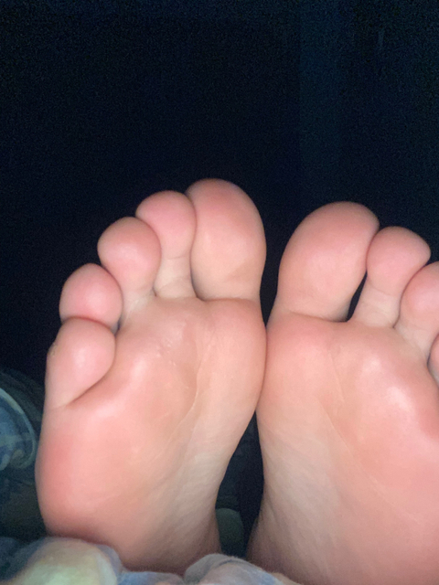 guysfeet4u nude