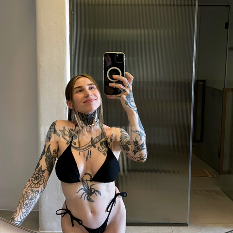 @inkedsophiie