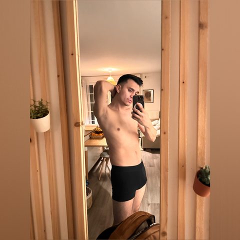 sebas_gonz2512 nude