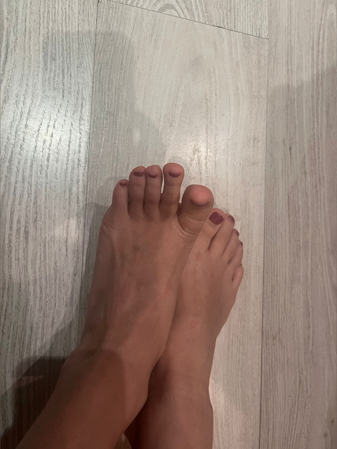 @feet.99