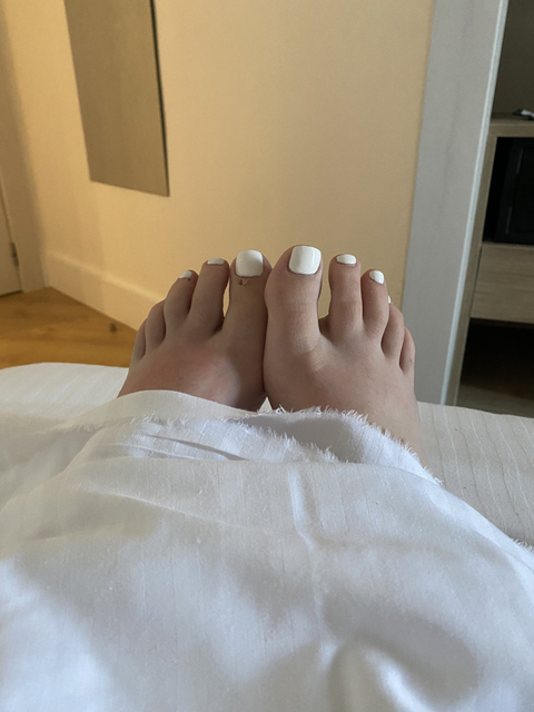 prettytoesuk nude