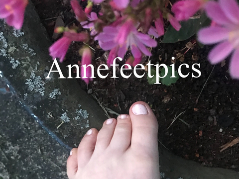 annefeetpics nude