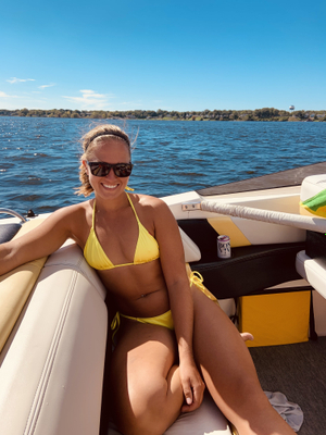 Hanna Ray Elevates Her OnlyFans Profile with a Fresh Bio Update!
