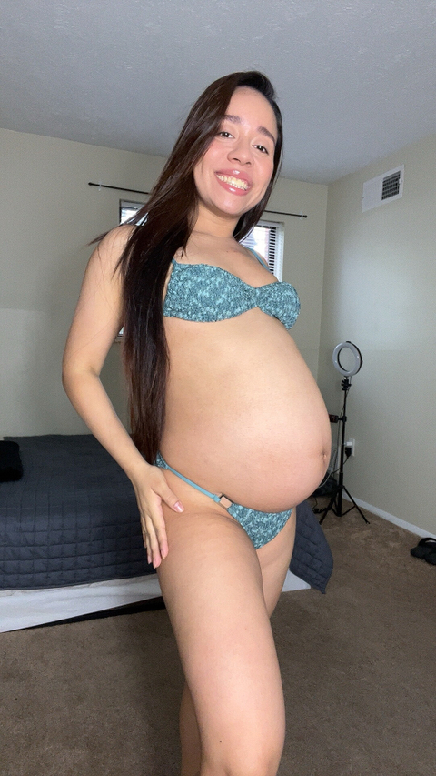 @littlepreglatina