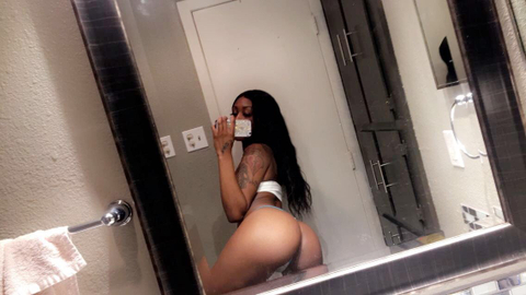 boujibella_ nude