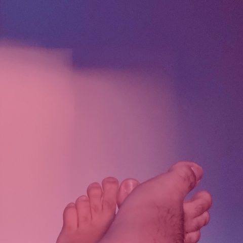 usualfeet nude