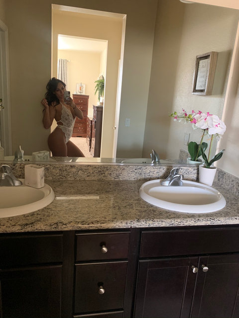 modern_milf3 nude