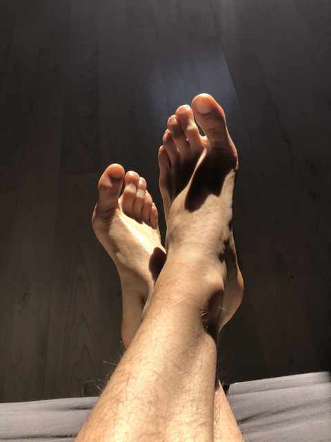 french-guy-feet nude
