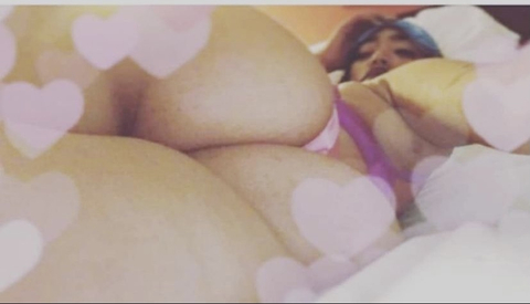 momodeequeen nude