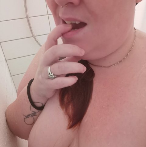 @curvy.ruby.red