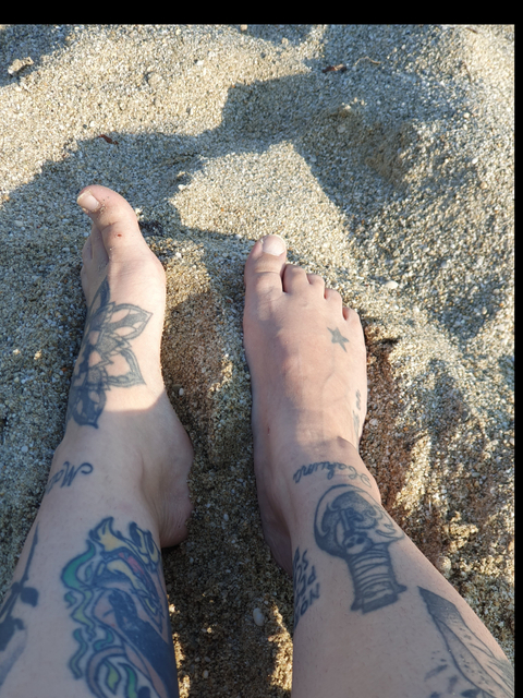 tattedsuicidefootfetish nude