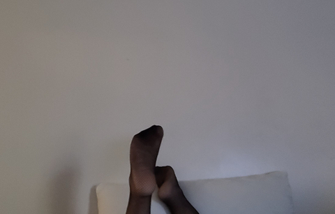 shortnsweetfeet22 nude