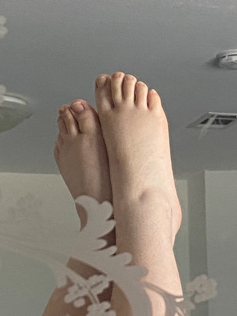 @frolicxfeet