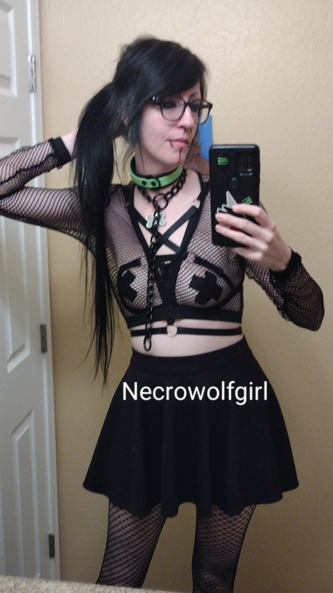 @necrowolfgirl