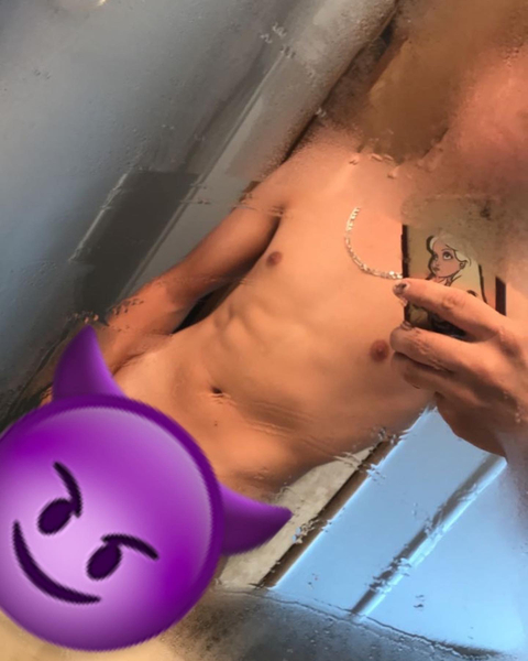 skeletaldaddy420 nude