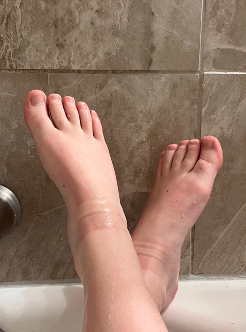 cecefeet36 nude