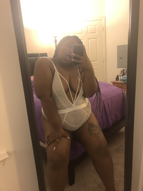 thickthighssavelivesssss nude