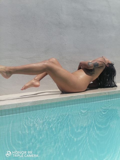 nayeparra nude