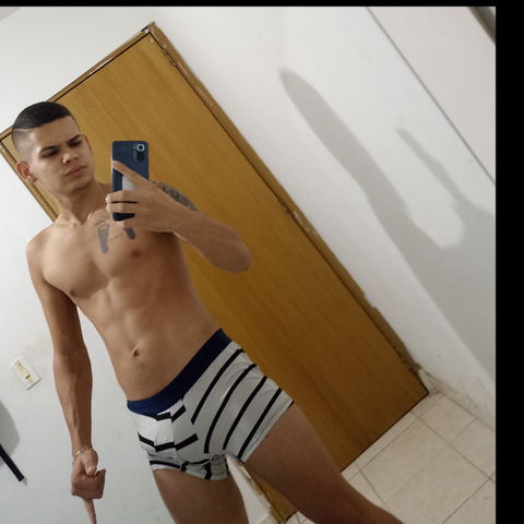 carlperez_21c nude