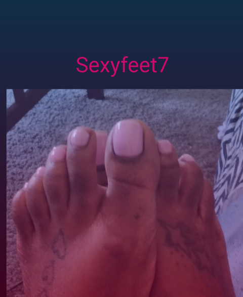 sexyfeetsize7 nude