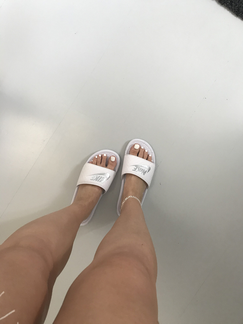@feet_by_evana