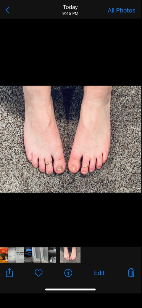 barefootandbootyful nude