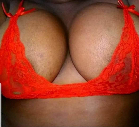 meanebonyqueen nude