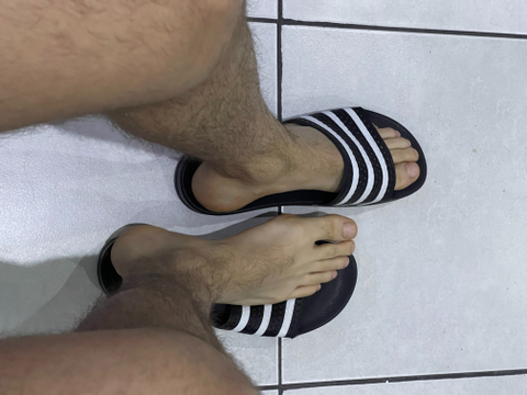 @euro.boy.feet