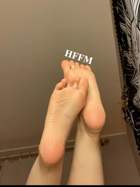 @hotfeetforme