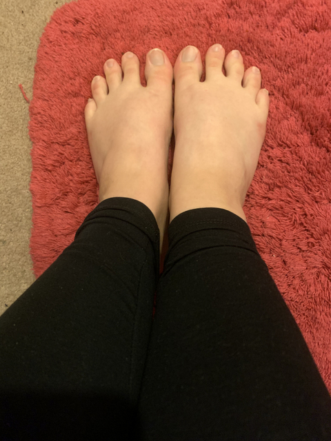 nursingfeet2021 nude