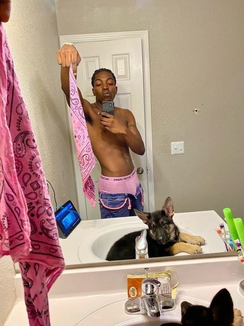 ishondarealest22 nude