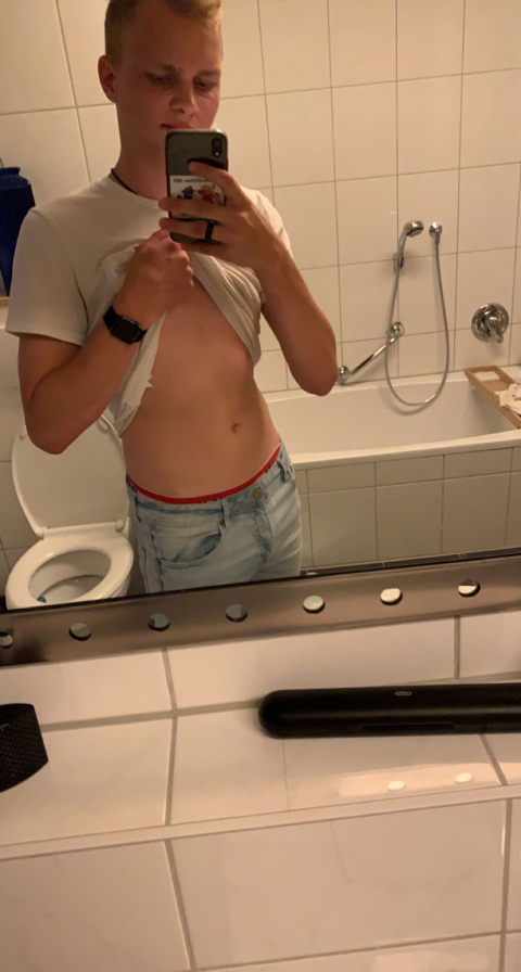 ethantwink20 nude