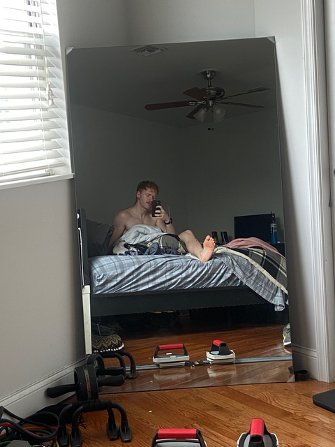 bigfeetdude1 nude