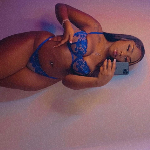 thickiana4x nude