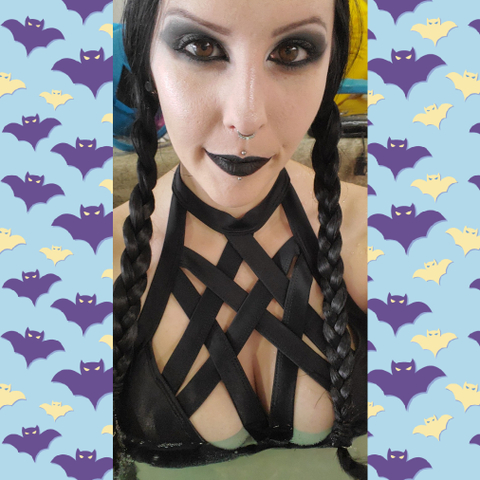 Midnight Vixen OnlyFans Account - midnightvixen