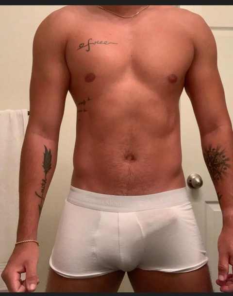 gustavo_2023 nude