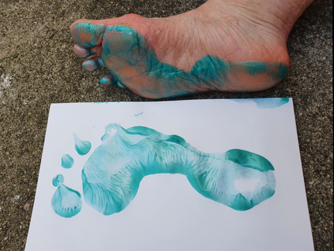 barefoot_sub nude