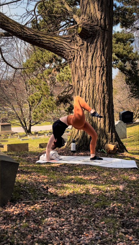 ossuaryasana nude