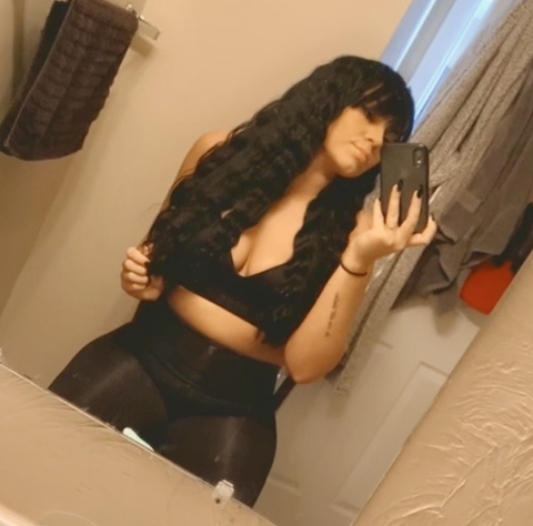 @curvyqueen15