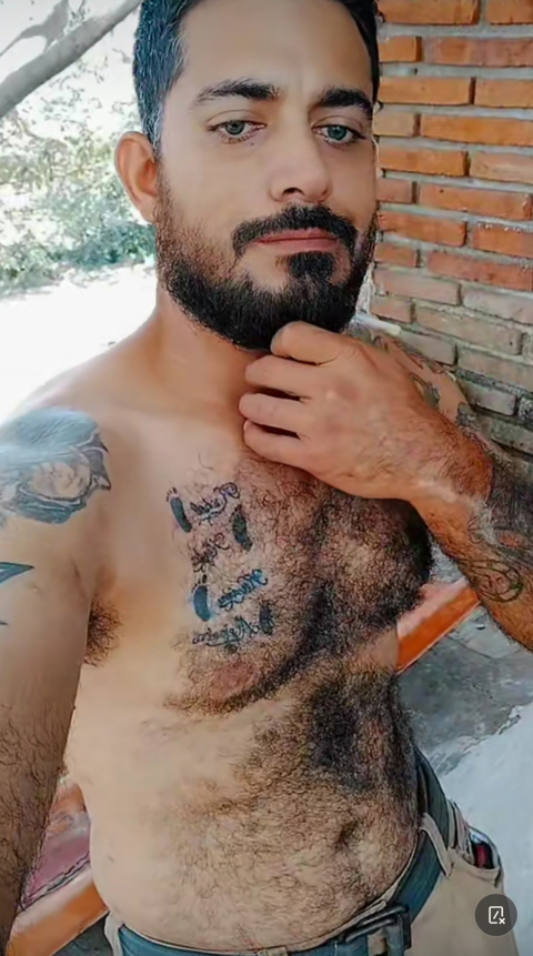 carlos_tutoreto nude