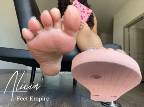 @aliciafeet