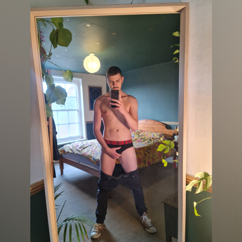 queer_naturist nude