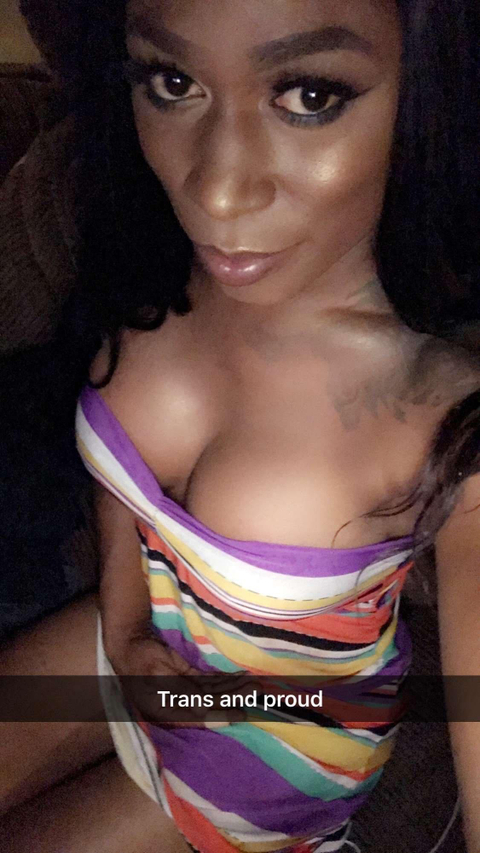 @queenraven25