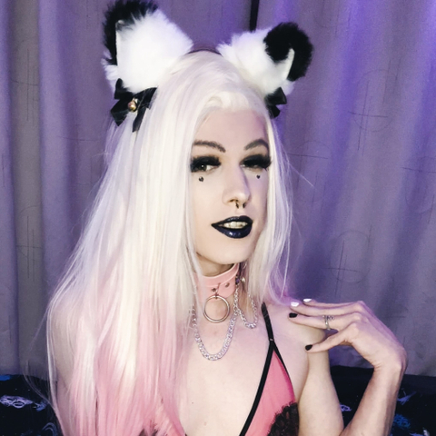 @luna_femboy