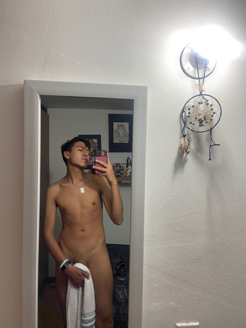 santiagotwinkx nude