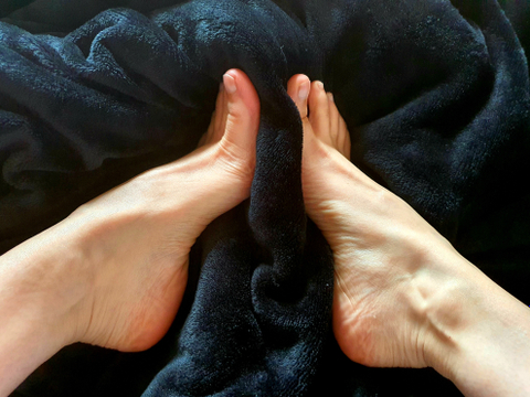 @mystique.feet